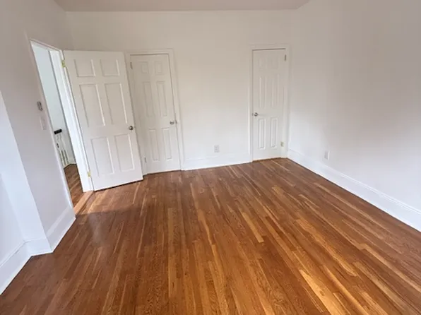 455 East 43rd Street image 10 of 21