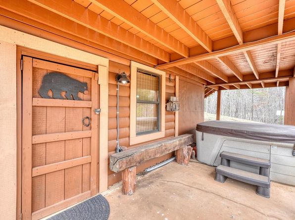 315 Hidden Branch Dr, Young Harris, GA 30582