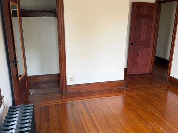 Large Two Bedroom Apartment Walking Distance to Downtown, (undisclosed Address), Saratoga Springs, NY 12866
