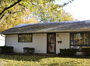 102 Stadium Dr, Joliet, IL 60435