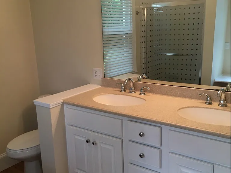 530 Hickman Rd — Photo 8