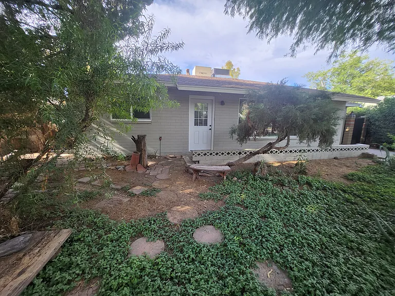 1519 E Cedar St — Photo 23