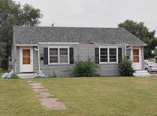 836 E Wisconsin St, Russell, KS 67665