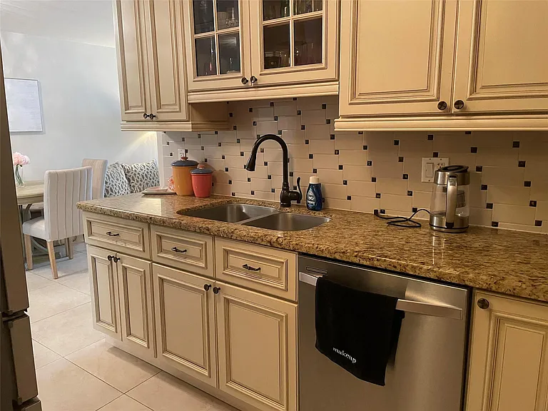6407 Bay Club Dr #1 — Photo 11