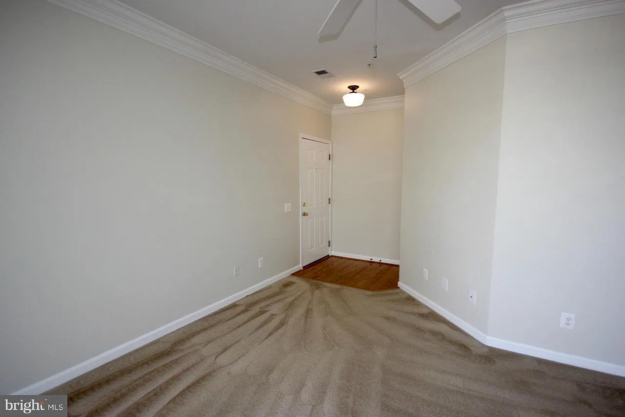 2 bed, 2.5 bath, 1204 sqft, $2,800 — Photo 4