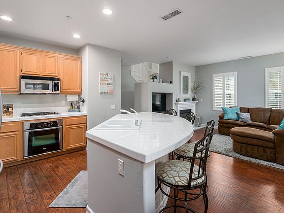2nd image of 260 Lightwood St