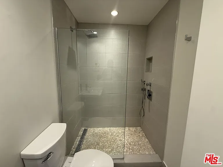 2857 N Los Felices Rd #207 — Photo 7