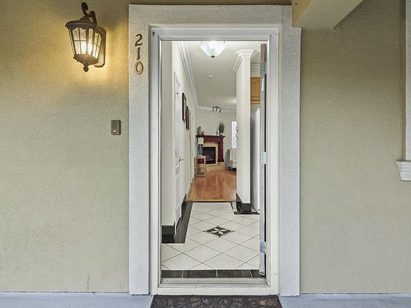 5th image of 1758 Cross Way Unit 210