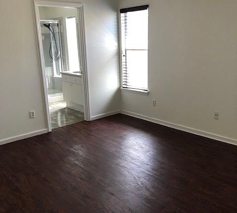 5th image of 1109 Hidden Cove Cir S