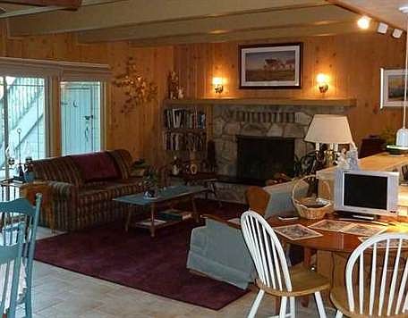 5th image of 875 Nadelhorn Dr
