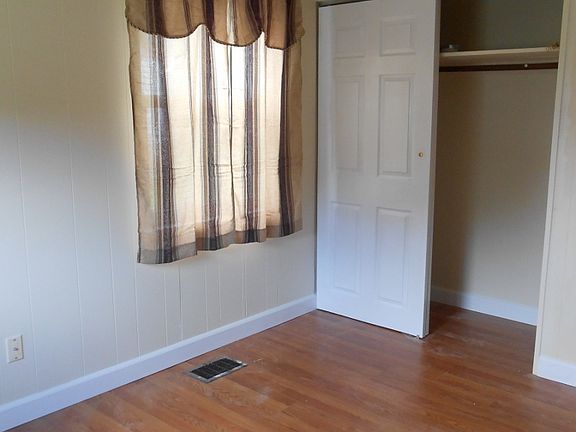 5th image of 3706 Brumbaugh Blvd