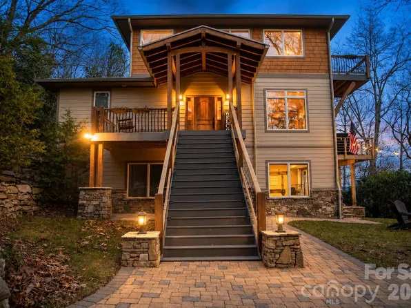 425 Flat Top Mountain Rd, Fairview, NC 28730