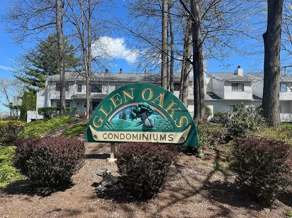 45 Cottonwood Rd, Newington, CT 06111