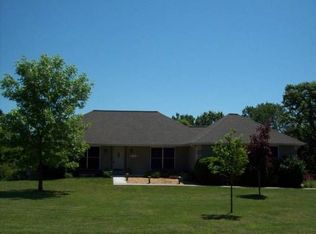 305 Country Hills Dr, Branson, MO 65616