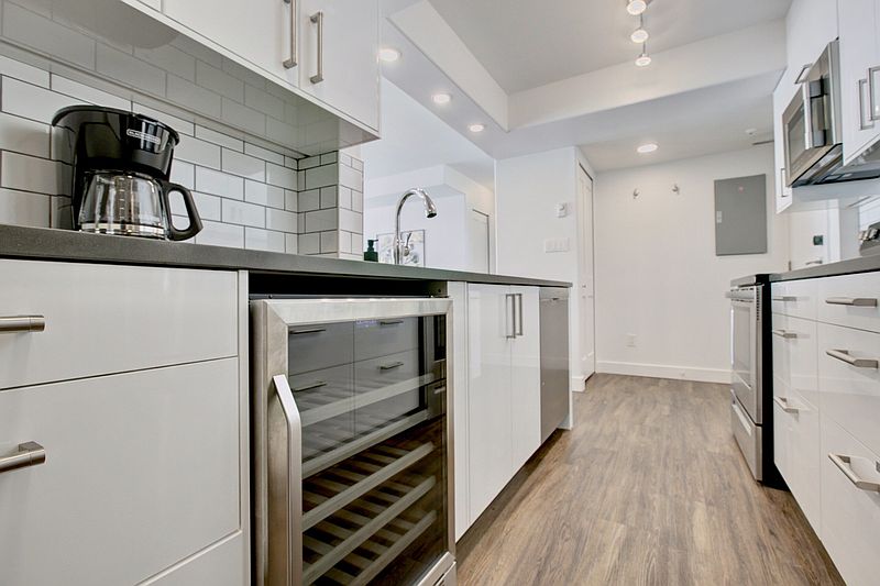 Vancouver Apartment for rent - 2 Bedrooms — photo 31