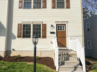 552 Locust St, Hanover, PA 17331