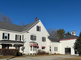 61 Main St, Topsham, ME 04086