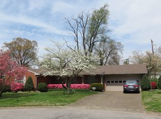 723 Walnut Park Dr, Owensboro, KY 42301