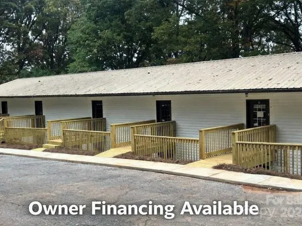 1090 7th Ave NW #14, Hickory, NC 28601