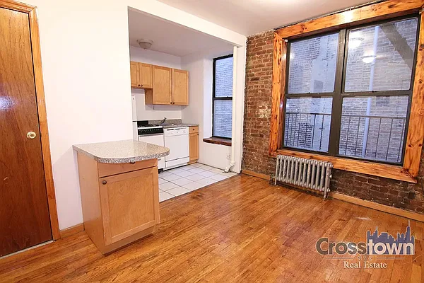 Rented by Crosstown Apartments NYC | media 43