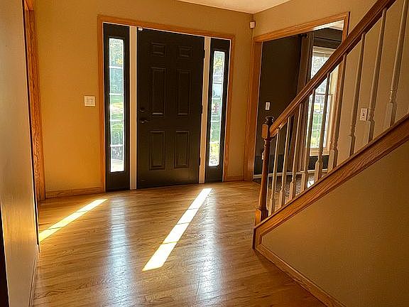 4th image of 1095 Woodglen Cir