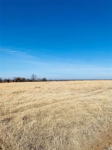 2nd image of 47335 W Old Highway 66