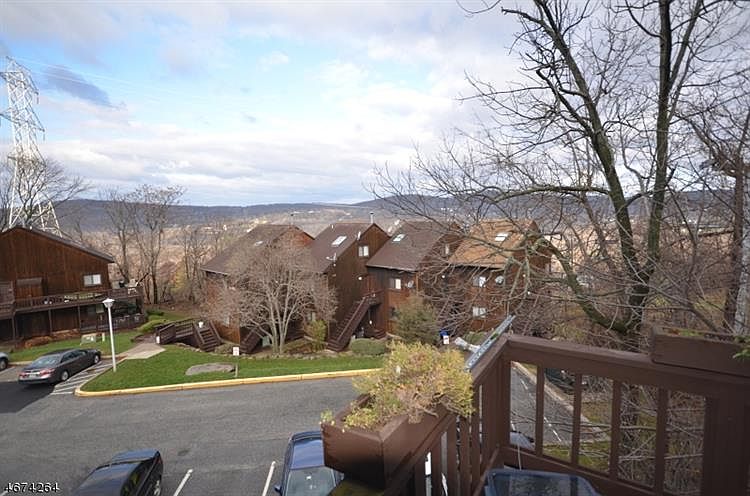 1st image of 6 Brandywine Dr #2