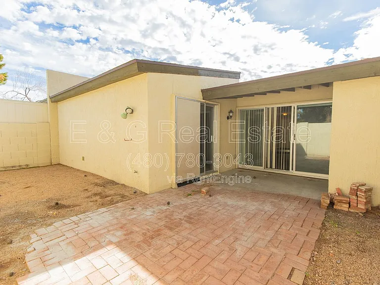 2908 E Avenida Olivos — Photo 20