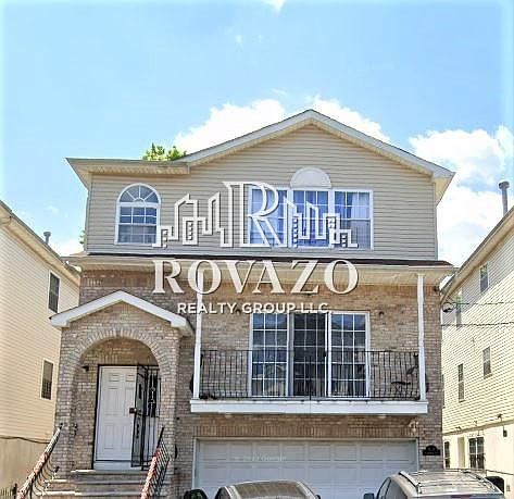 1st image of 82 Hawthorne Ave #1B