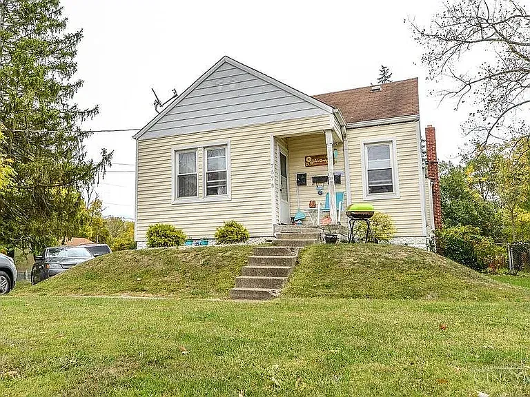 2 bed, 850 sqft, $1,100 — Photo 1