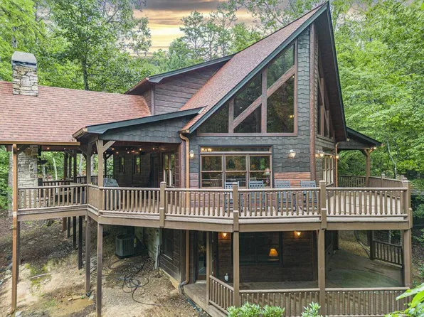 1934 Mountain Tops Rd, Blue Ridge, GA 30513