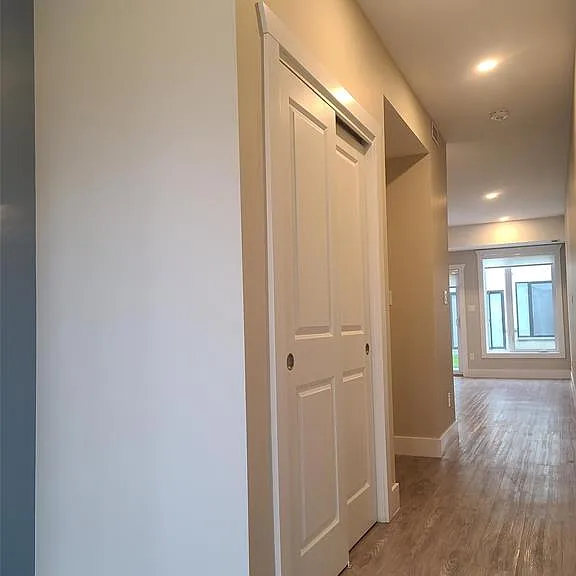 550 Sandison St #35 — Photo 3