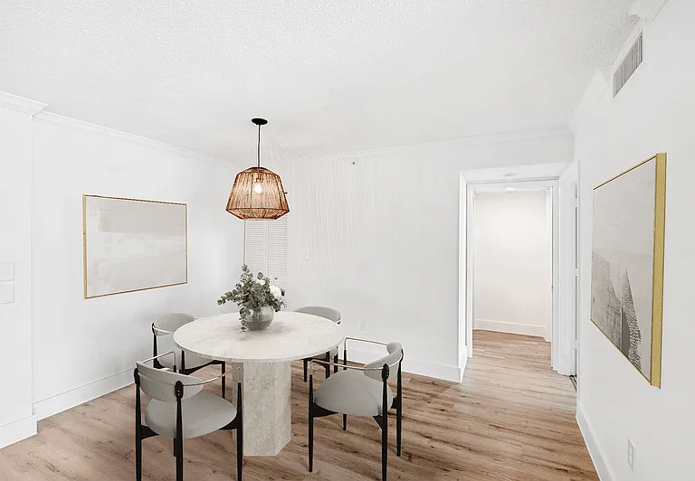 Gables Grand Plaza Apartments — Photo 50