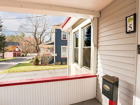 3rd image of 5 Woodside Ave
