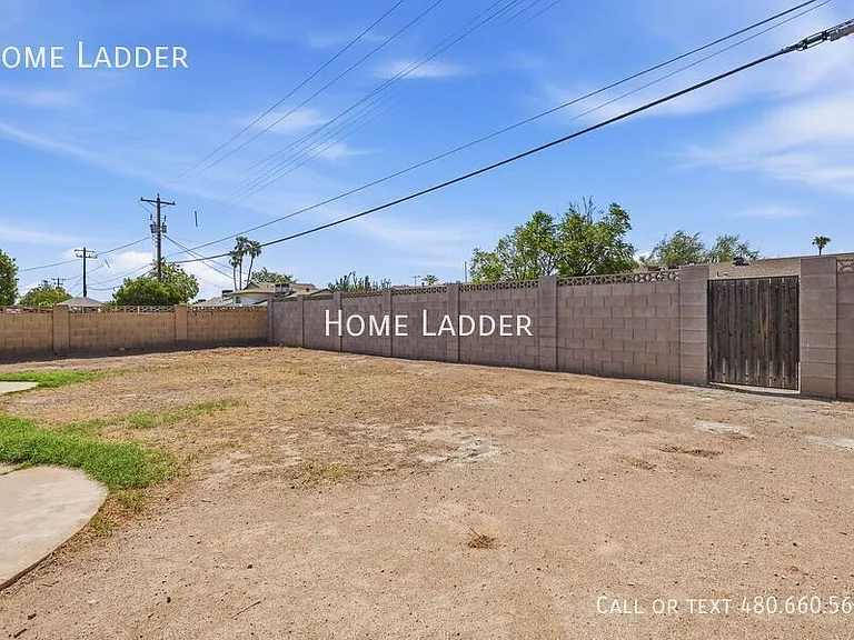 8501 E Thomas Rd — Photo 34