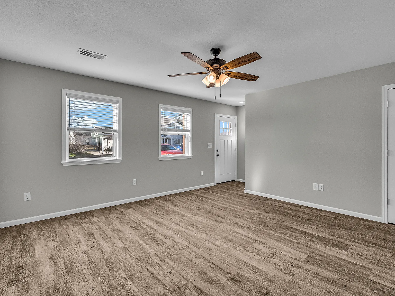 2700 Burke Ave — Photo 3