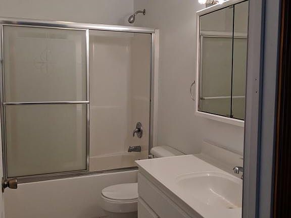5th image of 92262 Marshall St