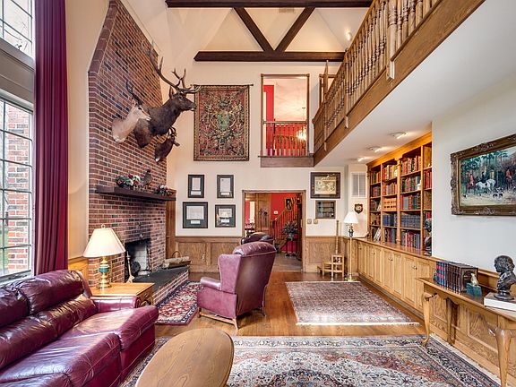 3rd image of 11645 Sandal Wood Ln
