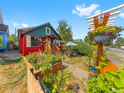 2018 Rockefeller Avenue, Everett, WA, 98201