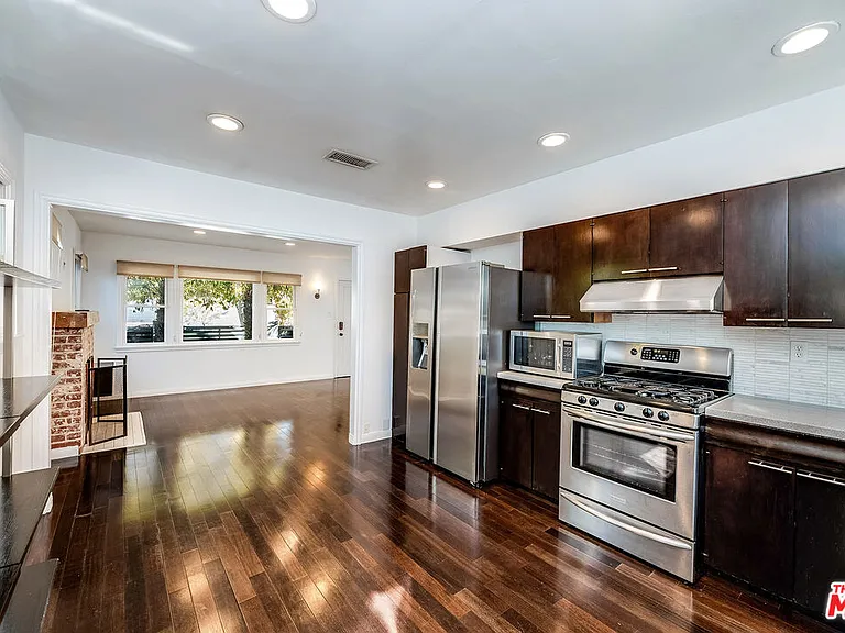 7722 Clinton St — Photo 15
