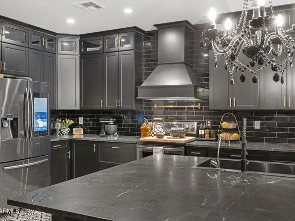 201 E MULE TRAIN Trail, San Tan Valley, AZ 85143