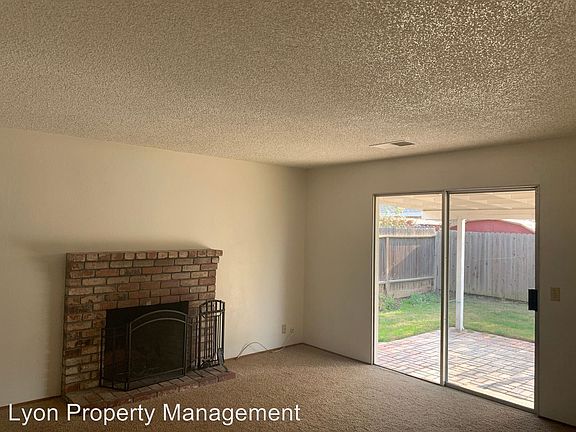 5th image of 16 Miramonte Dr