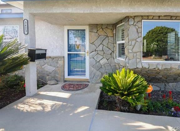 Well maintained and groomed N. Torrance home.