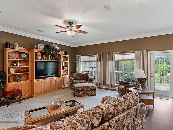 4th image of 18277 Robinwood East Dr