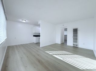 1139 Gardenia Ave APT 10, Long Beach, CA 90813
