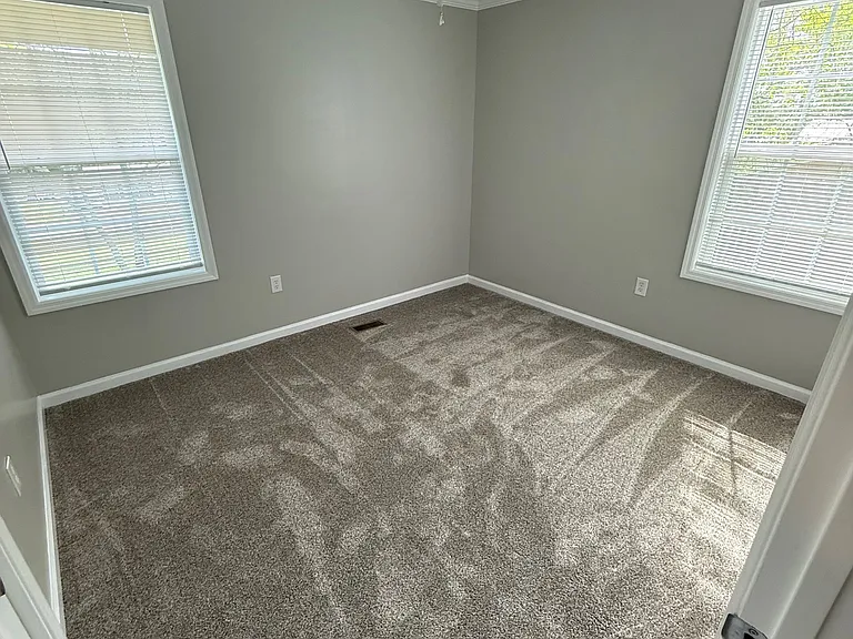 4606 Mountain Crest Dr — Photo 18