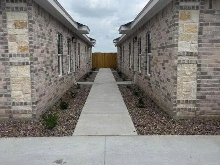 Unit Photo