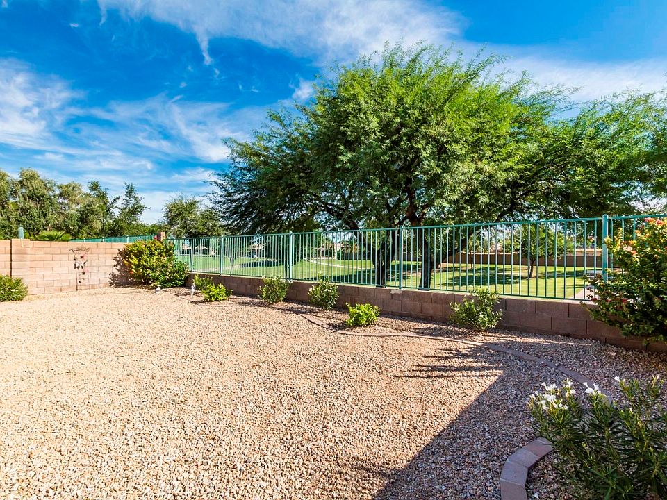 Private Backyard on GreenBelt