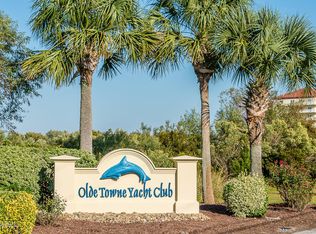 100 Olde Towne Yacht Club Dr #711, Beaufort, NC 28516