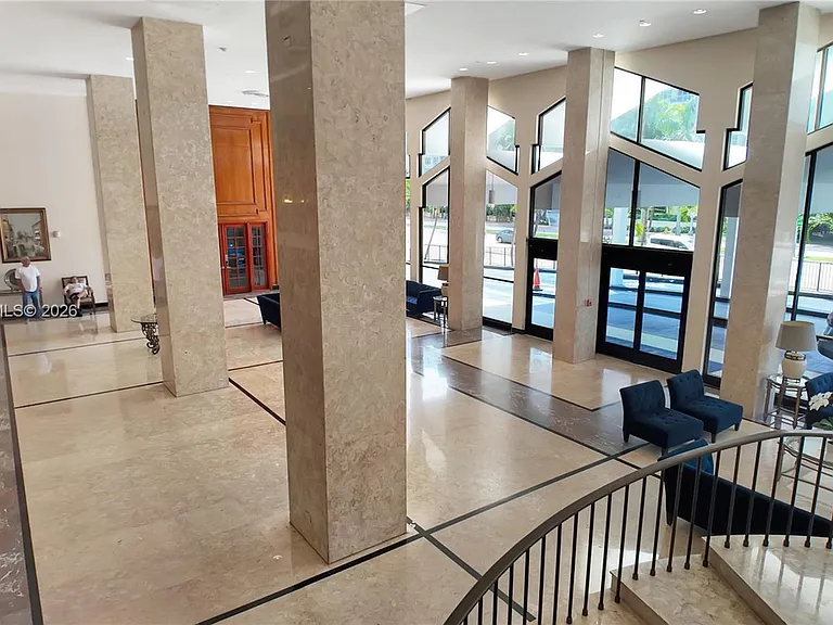 5601 Collins Ave #711 — Photo 28